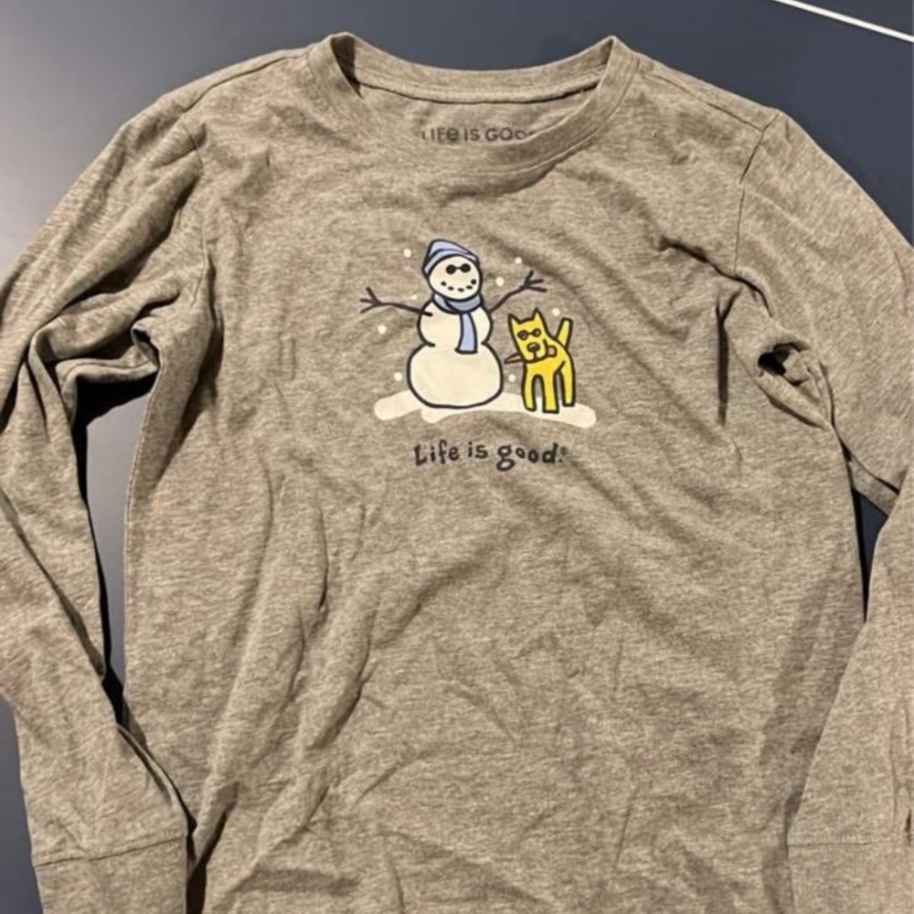 Life Is Good Heather Gray Long Sleeve Tee with Snowman and Yellow Cat